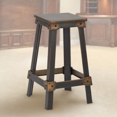 How to Choose Bar Stools for Your Basement
